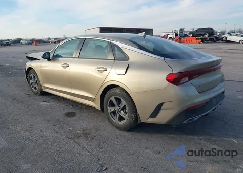 2022 Kia K5 Lxs z USA, uszkodzony, nr VIN 5XXG14J24NG097048